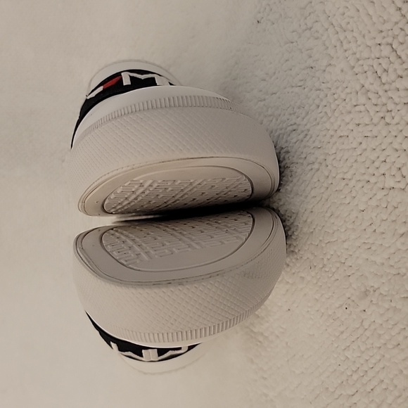 Tommy Hilfiger slip on shoes - Picture 3 of 8